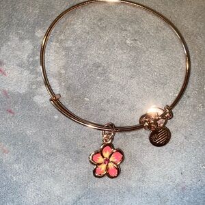BNWOT Alex and Ani Tropical Flower Color Infusion Bangle